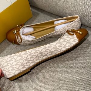 Michael Kors Flats. Size 9
